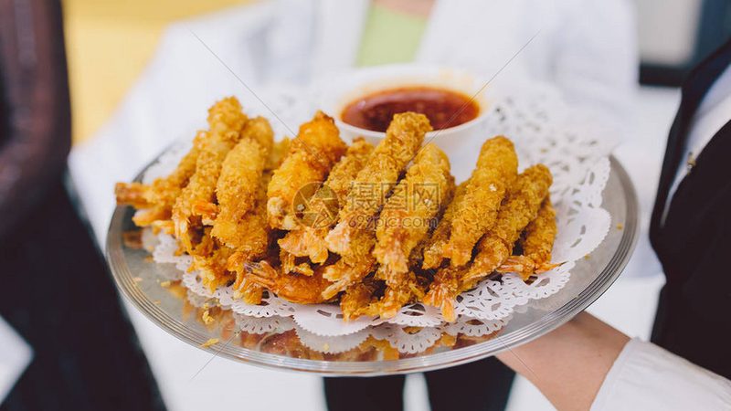 休闲食品礼盒装加盟，如何规避潜在风险？**