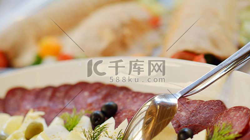 如何挑选优质食品批发网站：揭秘选品背后的逻辑